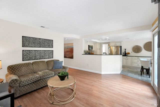 614 Britannia Dr, Vallejo, CA 94591