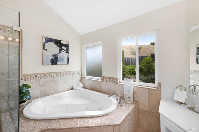 614 Britannia Dr, Vallejo, CA 94591
