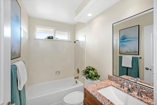 614 Britannia Dr, Vallejo, CA 94591