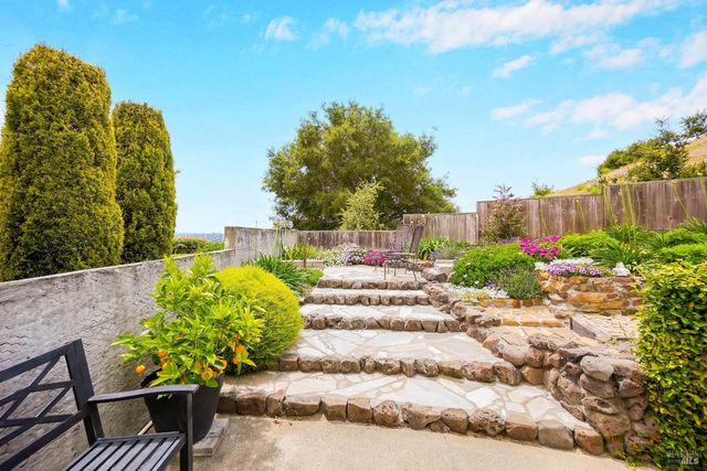 614 Britannia Dr, Vallejo, CA 94591