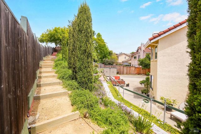 614 Britannia Dr, Vallejo, CA 94591