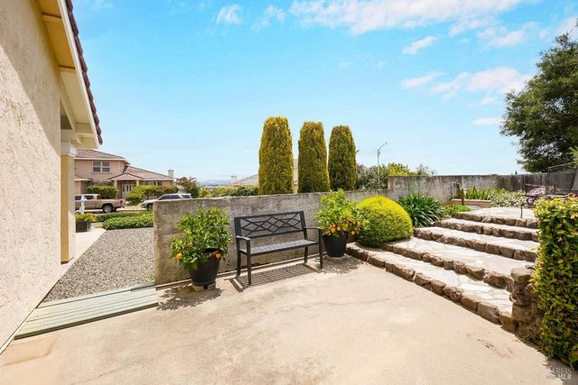 614 Britannia Dr, Vallejo, CA 94591