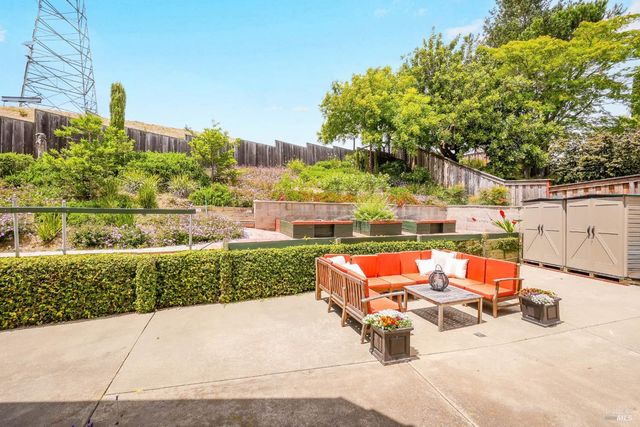 614 Britannia Dr, Vallejo, CA 94591