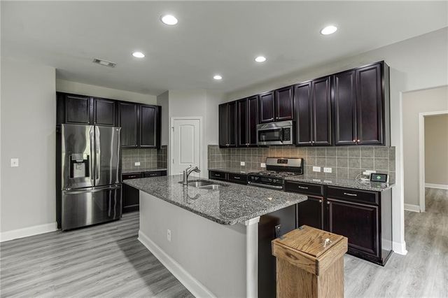 1202 Lincoln Lane, Braselton, GA 30517