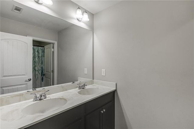 1202 Lincoln Lane, Braselton, GA 30517