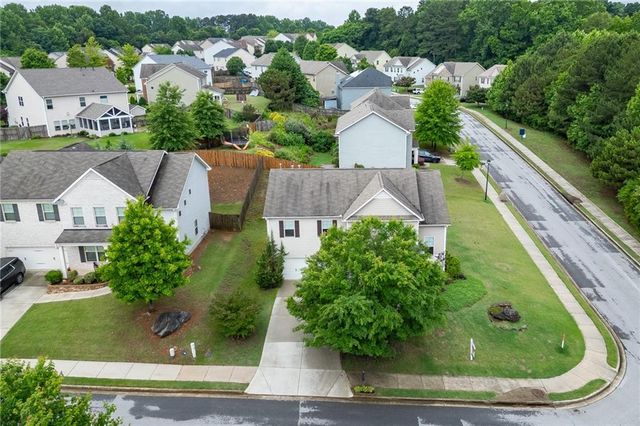 1202 Lincoln Lane, Braselton, GA 30517