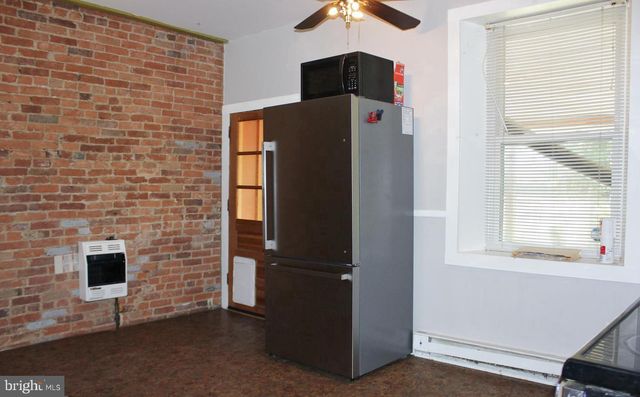 236 N LOCUST ST, Hagerstown, MD 21740