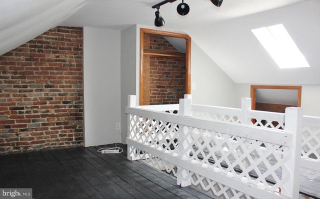 236 N LOCUST ST, Hagerstown, MD 21740