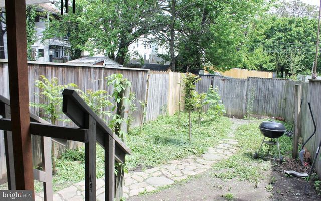 236 N LOCUST ST, Hagerstown, MD 21740