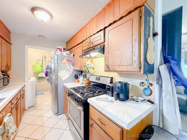 1201 E Atlanta Avenue, Davis, OK 73030