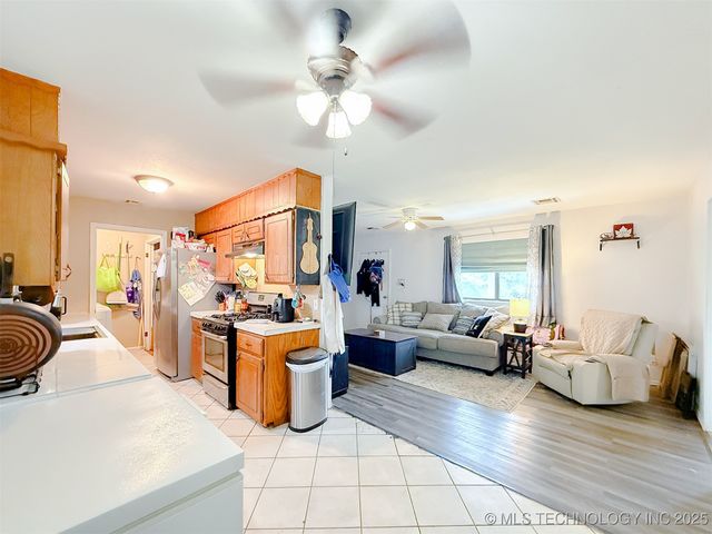 1201 E Atlanta Avenue, Davis, OK 73030