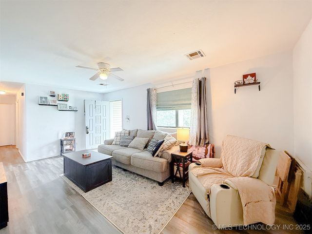 1201 E Atlanta Avenue, Davis, OK 73030