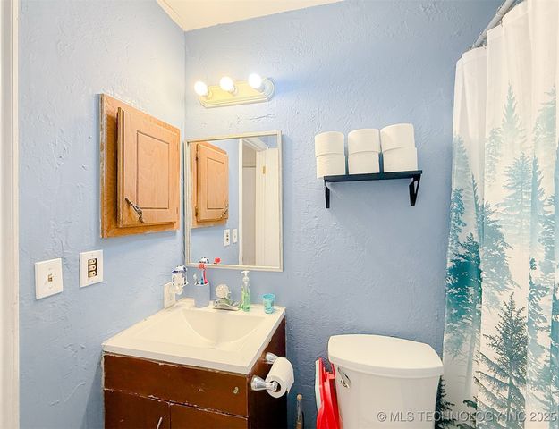 1201 E Atlanta Avenue, Davis, OK 73030