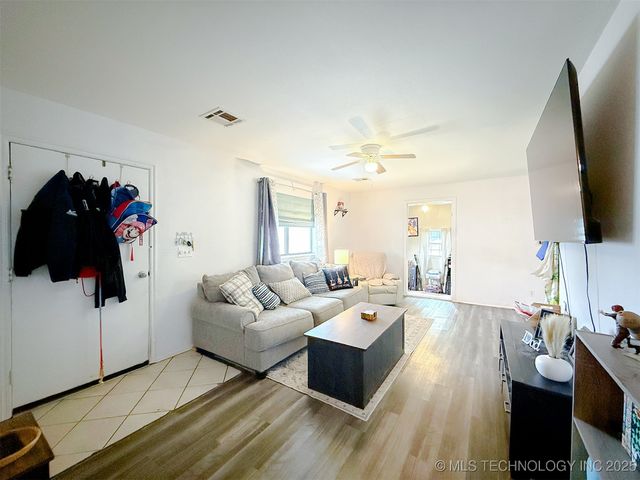 1201 E Atlanta Avenue, Davis, OK 73030