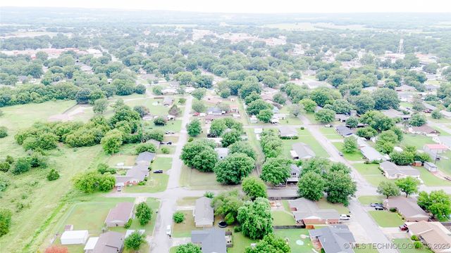 1201 E Atlanta Avenue, Davis, OK 73030