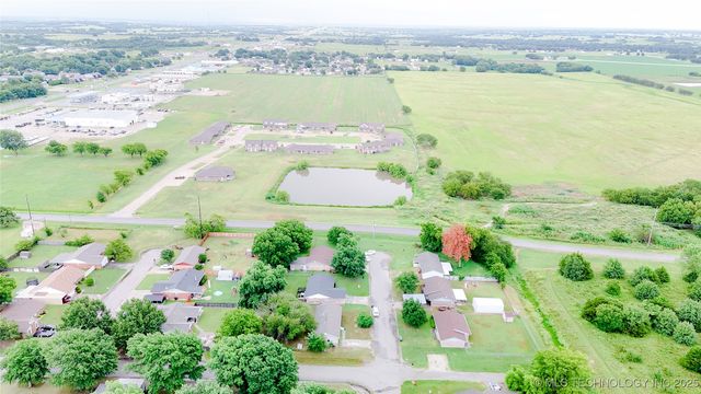 1201 E Atlanta Avenue, Davis, OK 73030