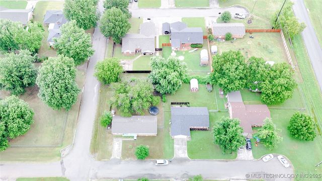 1201 E Atlanta Avenue, Davis, OK 73030