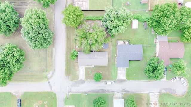 1201 E Atlanta Avenue, Davis, OK 73030