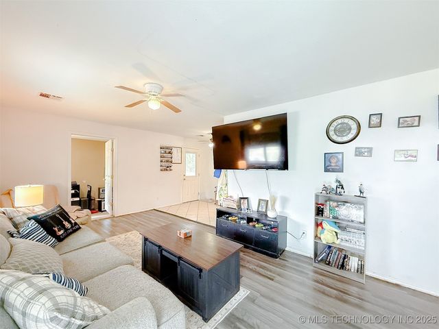 1201 E Atlanta Avenue, Davis, OK 73030