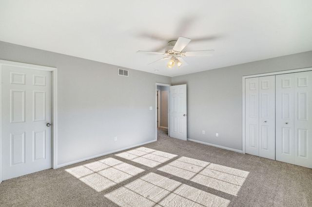 1838 Golden Oak Court, Crown Point, IN 46307