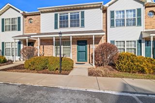 1838 Golden Oak Court, Crown Point, IN 46307