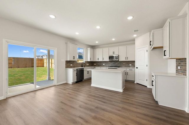 165 Jans WAY, Georgetown, TX 78626