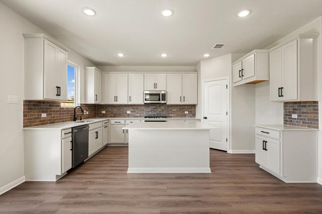 165 Jans WAY, Georgetown, TX 78626