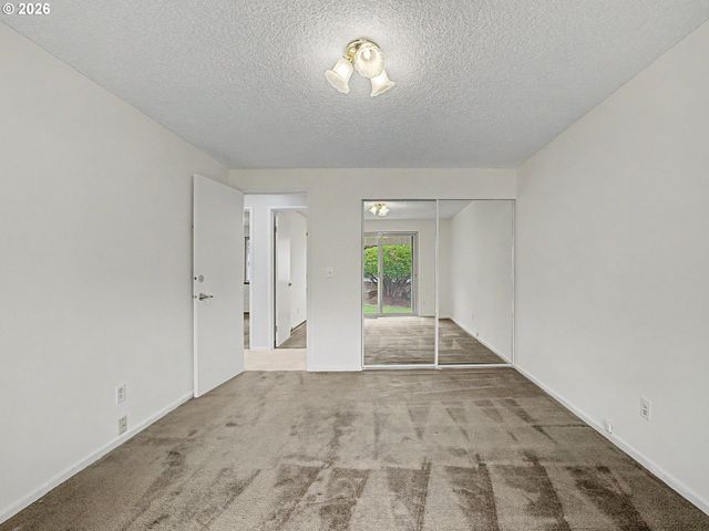 1702 Sw MAWRCREST Ave, Gresham, OR 97080