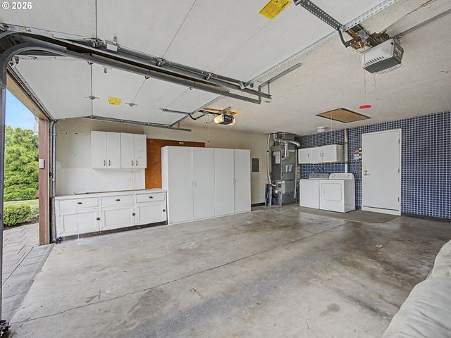 1702 Sw MAWRCREST Ave, Gresham, OR 97080