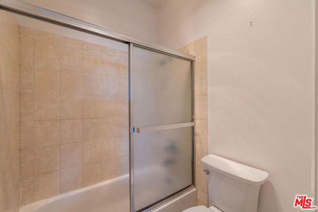 5135 Zelzah Avenue 305, Encino (los Angeles), CA 91316