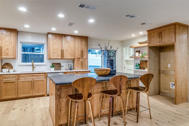 9563 Windy Knoll Drive, Dallas, TX 75243