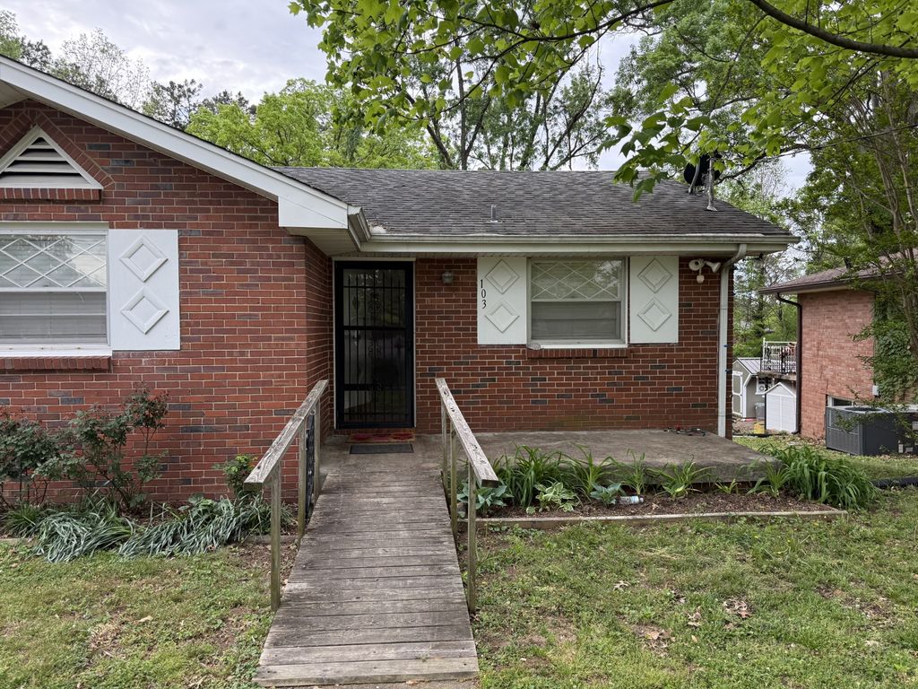 103 Ryburn Dr, Old Hickory, TN 37138