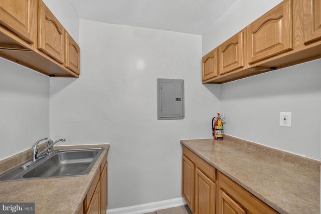 4741 SOUTH CAPITOL TER SW, Washington, DC 20032