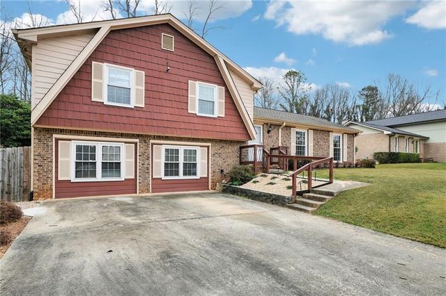 1315 Sanden Ferry Drive, Decatur, GA 30033