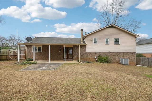 1315 Sanden Ferry Drive, Decatur, GA 30033