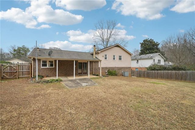 1315 Sanden Ferry Drive, Decatur, GA 30033