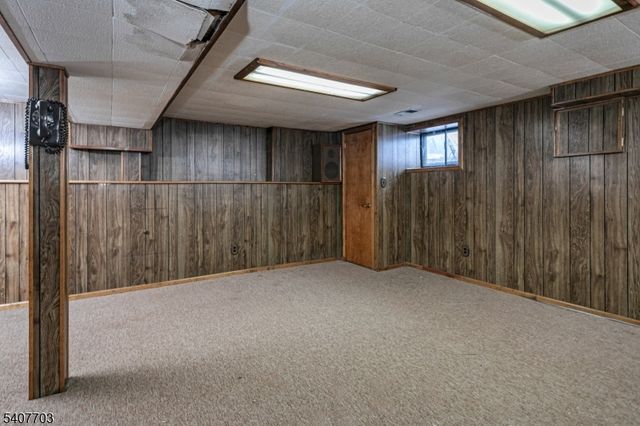 136 Wildflower Ln, Hillsborough Twp., NJ 08844