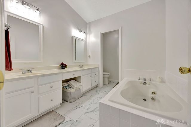 7893 Jessies Way, Fairfield Twp, OH 45011