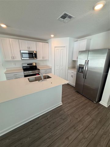 7207 SW 92ND STREET, Ocala, FL 34476