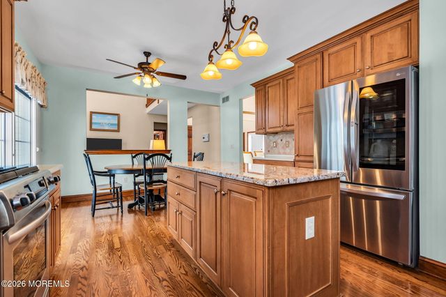 29 Erin Drive, Jackson, NJ 08527