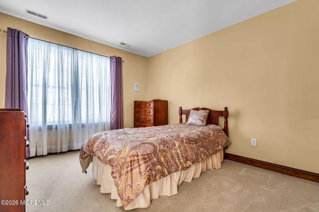 29 Erin Drive, Jackson, NJ 08527