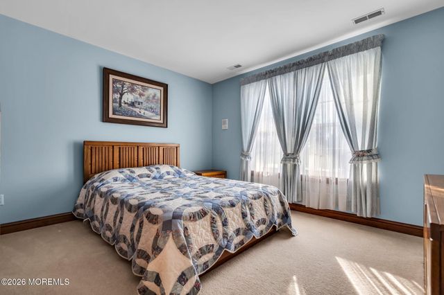 29 Erin Drive, Jackson, NJ 08527