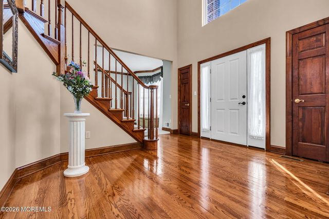 29 Erin Drive, Jackson, NJ 08527