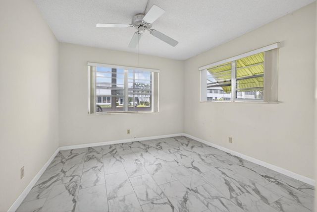 100 SHEFFIELD E, West Palm Beach, FL 33417