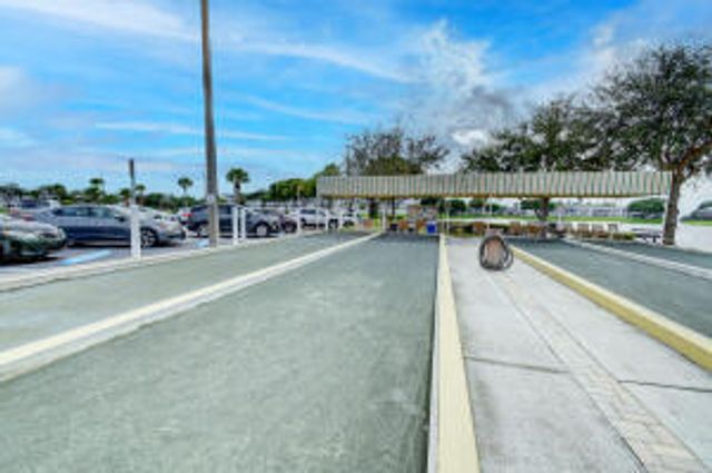 100 SHEFFIELD E, West Palm Beach, FL 33417
