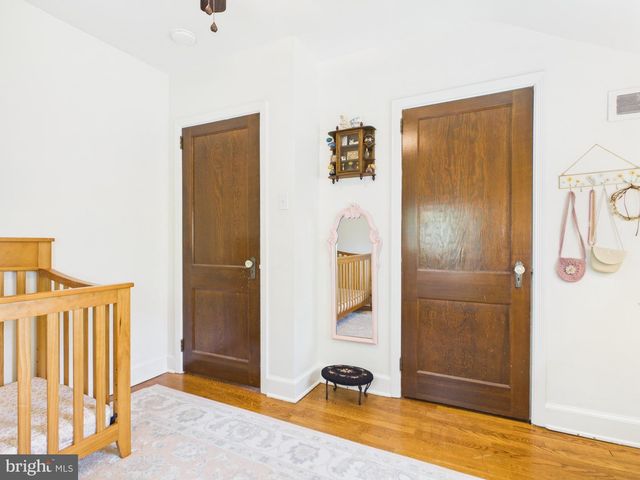 2301 SUNSET LN, York, PA 17408