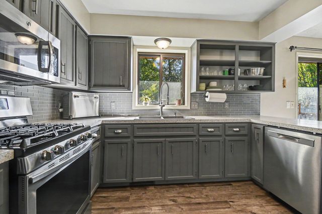 8300 Woodpark Drive Sw, Byron Twp, MI 49315