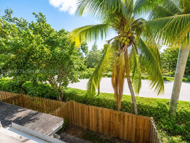 142 SE 28th Ter 6, Homestead, FL 33033