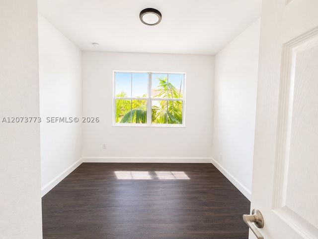 142 SE 28th Ter 6, Homestead, FL 33033