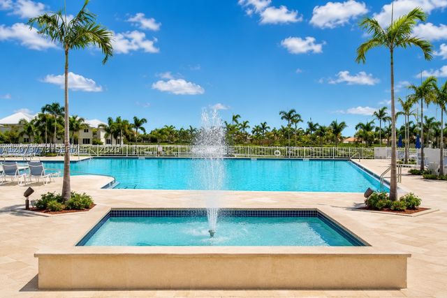 142 SE 28th Ter 6, Homestead, FL 33033